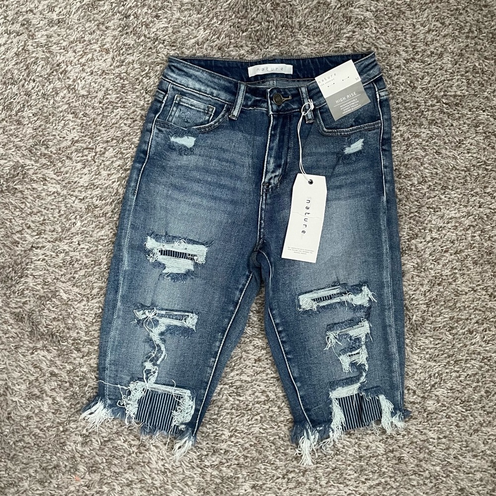 Nature Los Angeles Distressed Bermuda Jean Shorts NWT